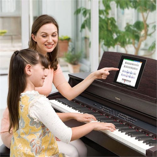 Khóa Học Đàn Piano Đệm Hát (24 Buổi / 3 Tháng)